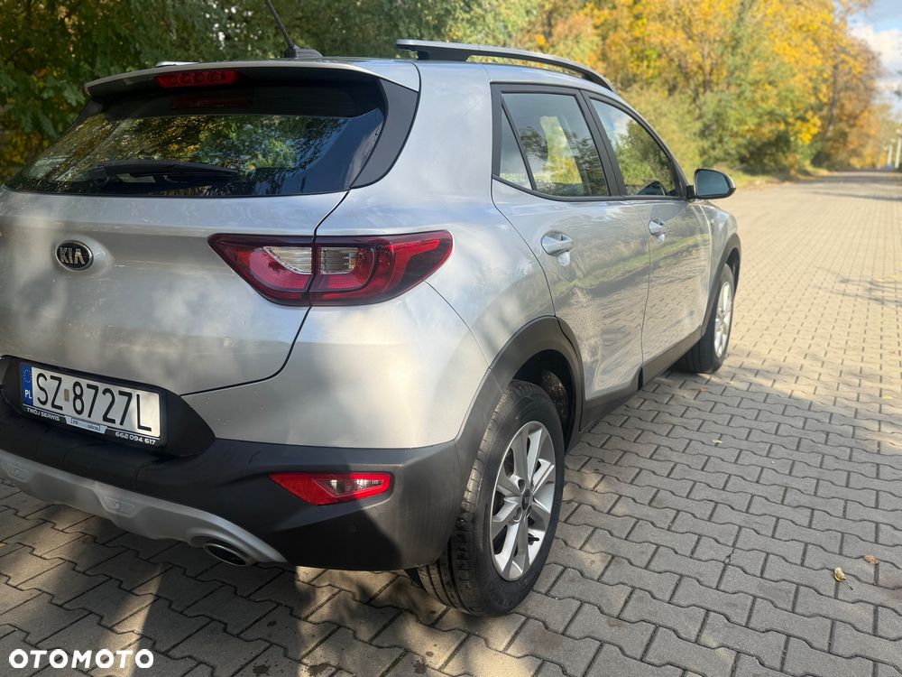 Kia Stonic 1.2 L - 6