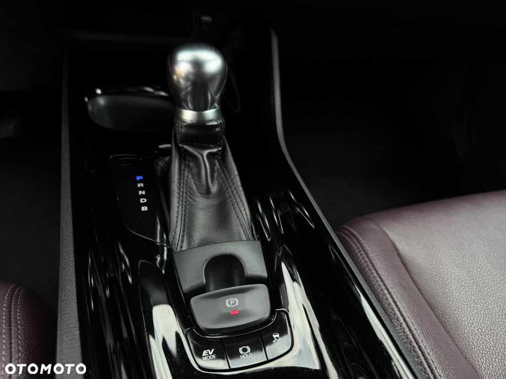 Toyota C-HR 1.8 Hybrid GPF GR Sport - 38