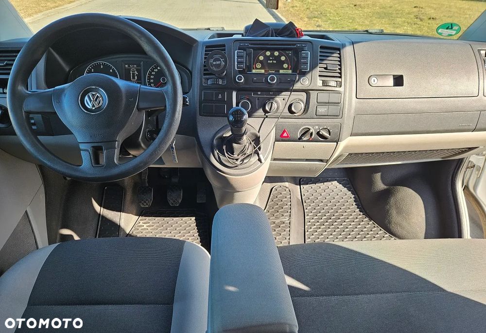 Volkswagen Transporter - 9