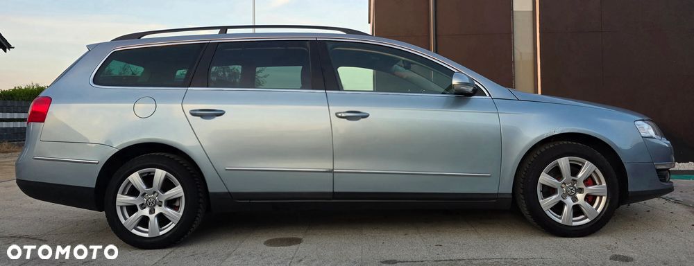 Volkswagen Passat 1.6 FSI Comfortline - 5