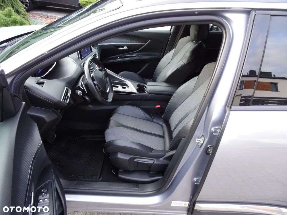 Peugeot 5008 1.5 BlueHDi Allure Pack S&S EAT8 - 22
