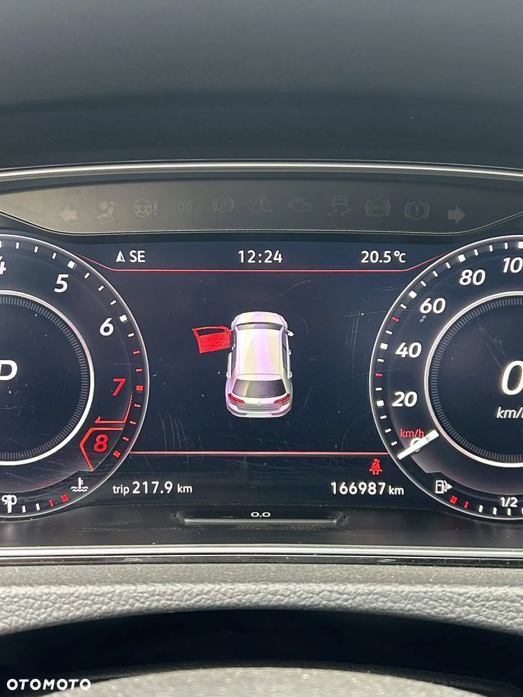 Volkswagen Golf - 9