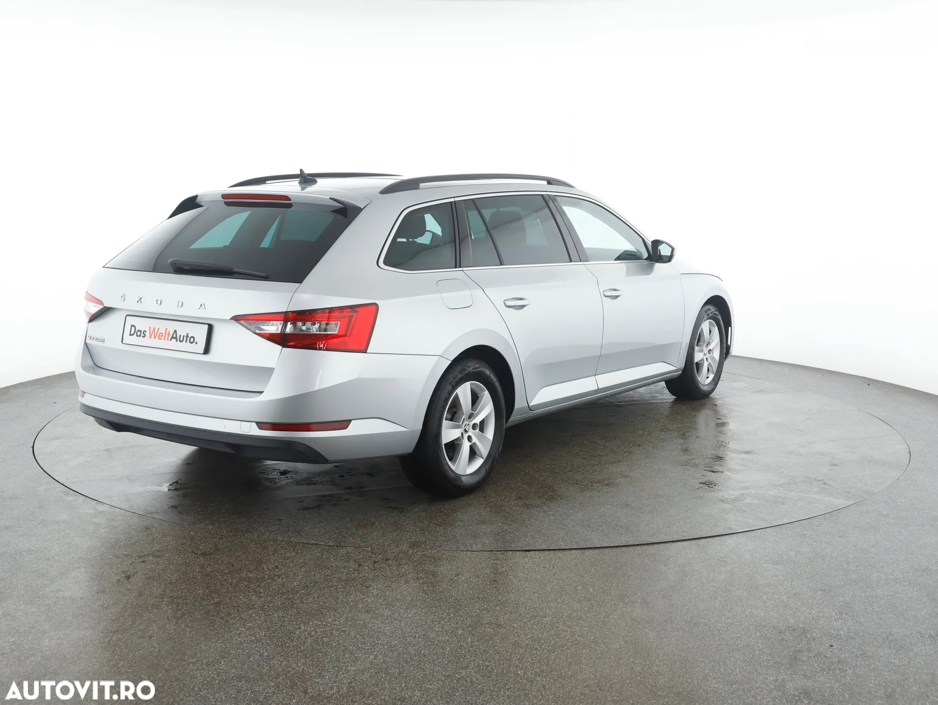 Skoda Superb Combi 2.0 TDI DSG Ambition - 5