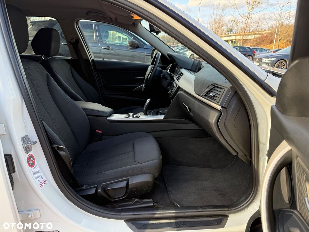 BMW Seria 3 320d Sport-Aut - 13