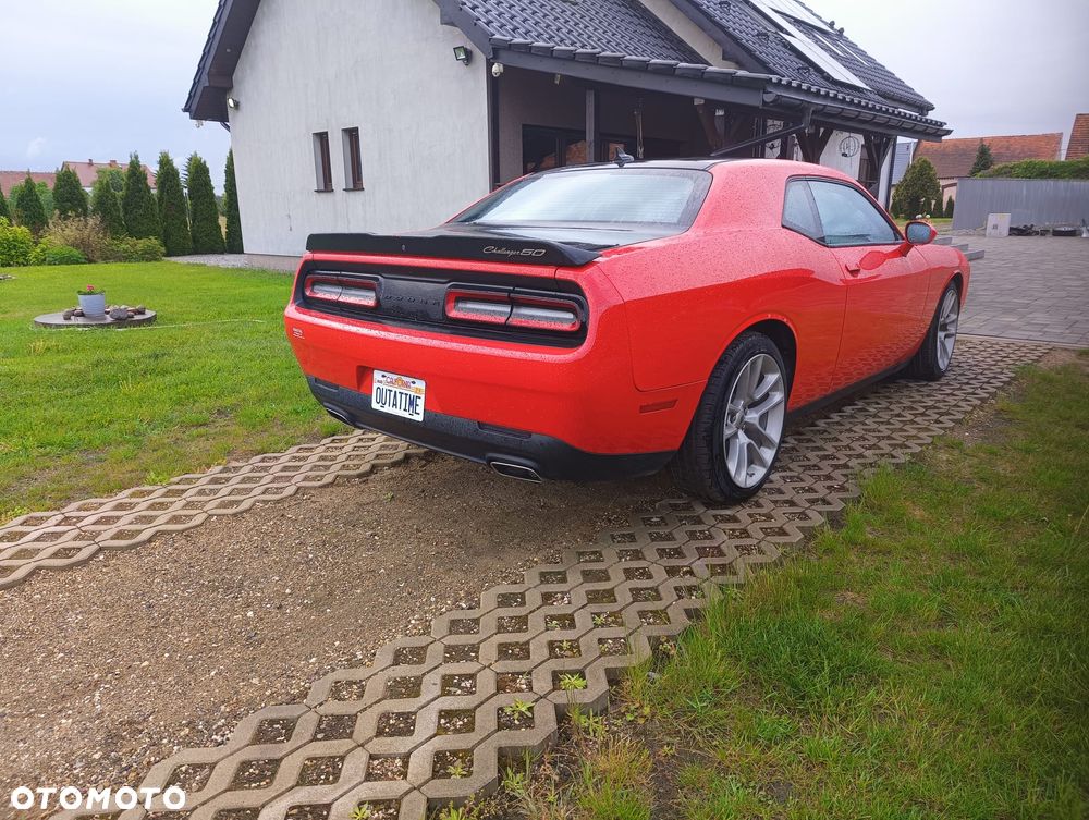 Dodge Challenger - 5