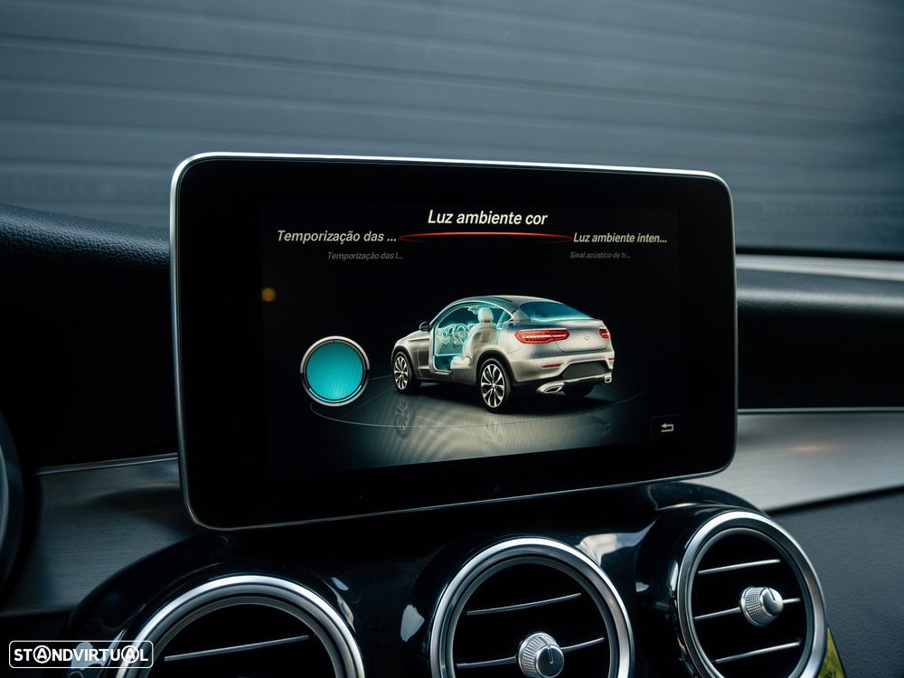 Mercedes-Benz GLC 250 d 4Matic 9G-TRONIC AMG Line - 51