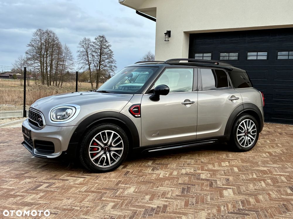MINI John Cooper Works ALL4 sport - 4