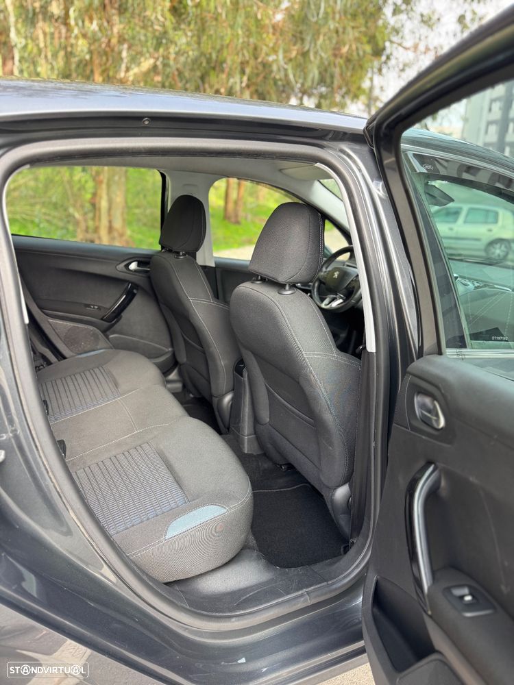 Peugeot 208 e-HDi FAP 92 Stop&Start Style - 8