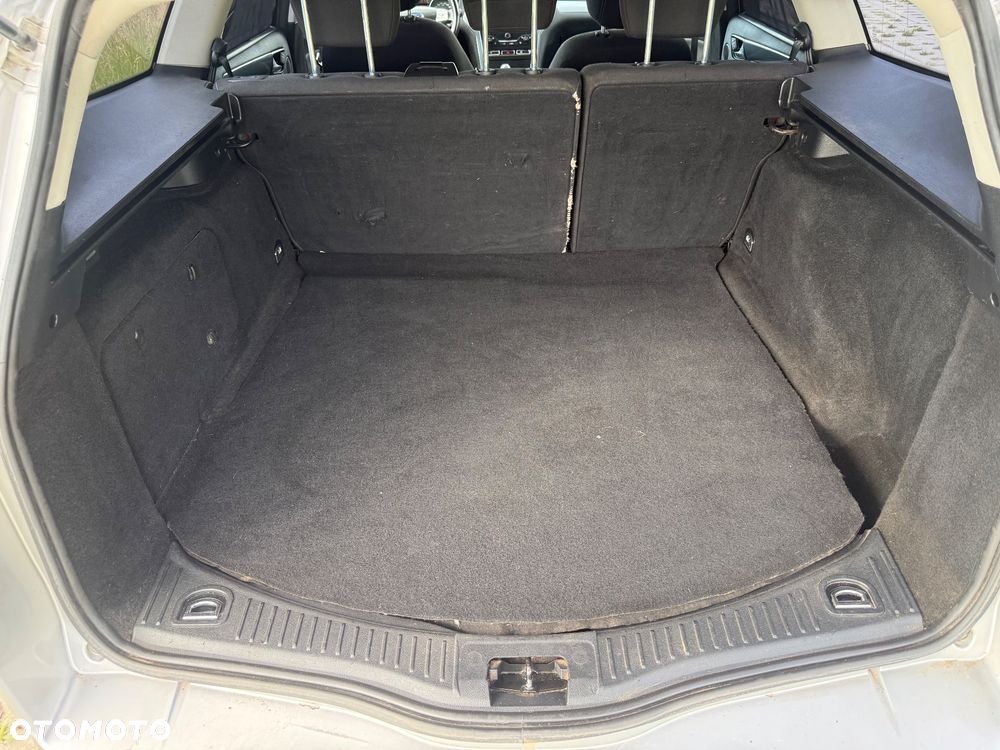 Ford Mondeo 2.0 TDCi Trend - 12