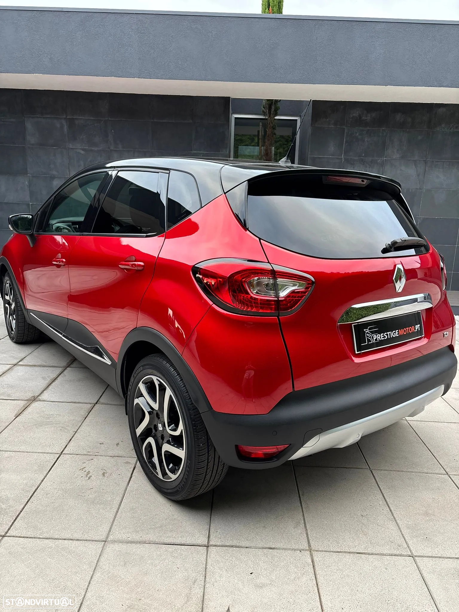 Renault Captur 0.9 TCE Helly Hansen - 8