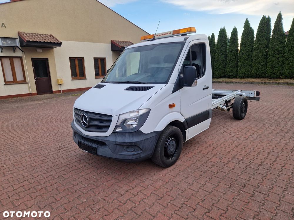 Mercedes-Benz Sprinter - 16
