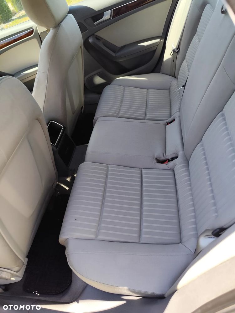 Audi A4 Limousine - 9