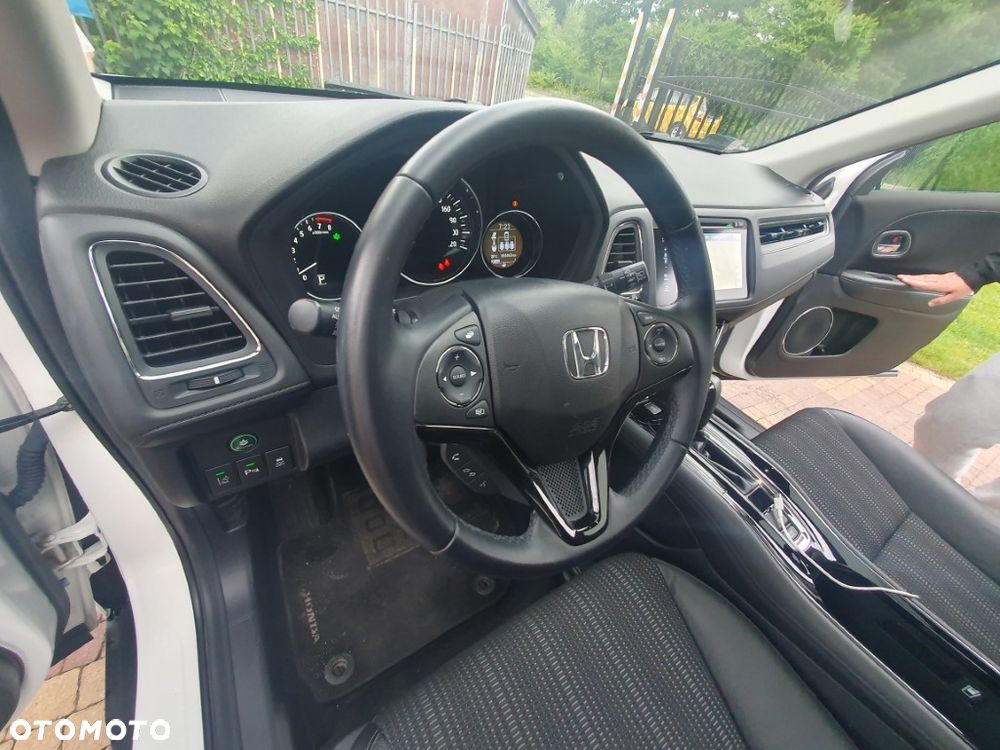 Honda HR-V 1.5 Executive (ADAS) CVT - 22