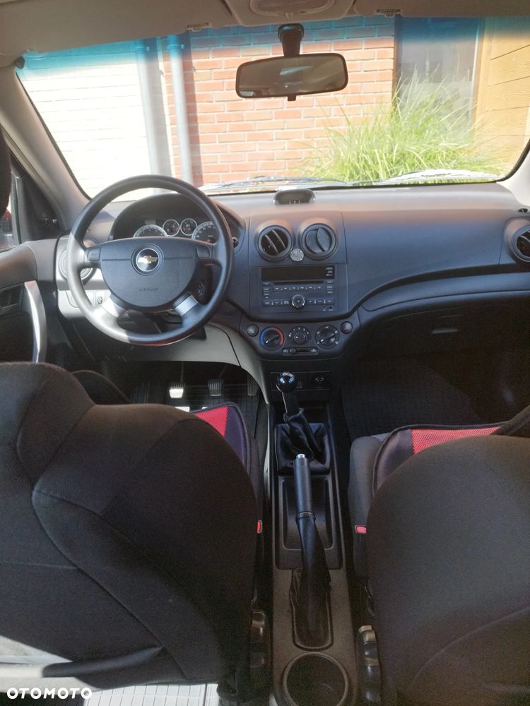 Chevrolet Aveo 1.2 16V Base+ - 22