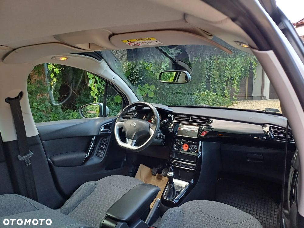 Citroën C3 1.2 PureTech Exclusive - 36