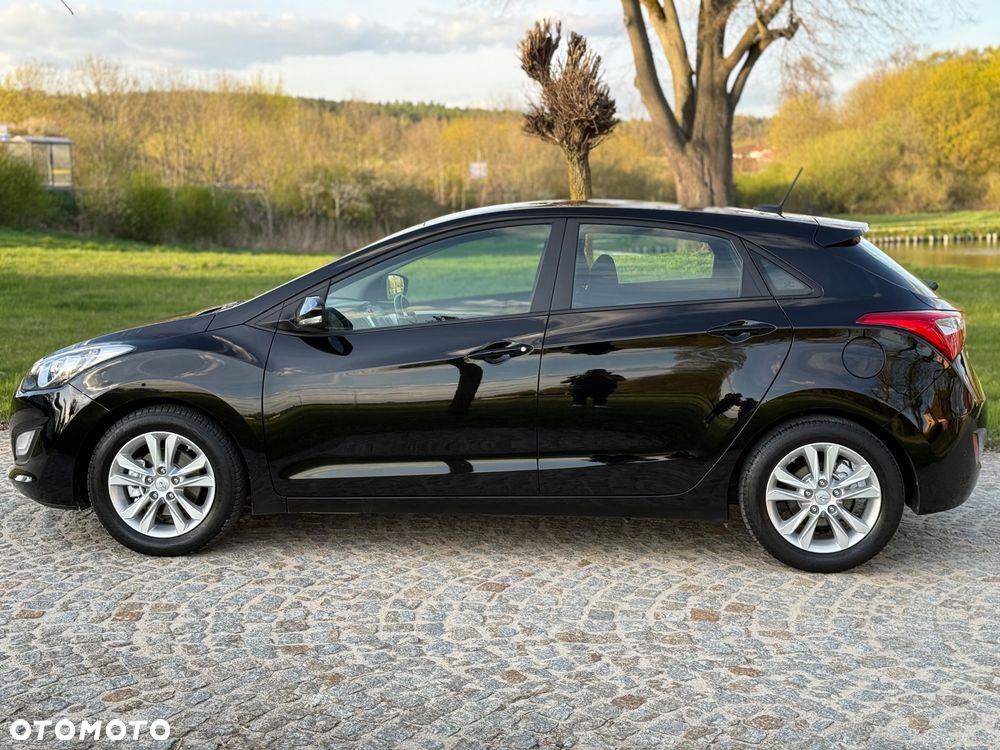 Hyundai i30 1.4 Fifa World Cup Edition - 9