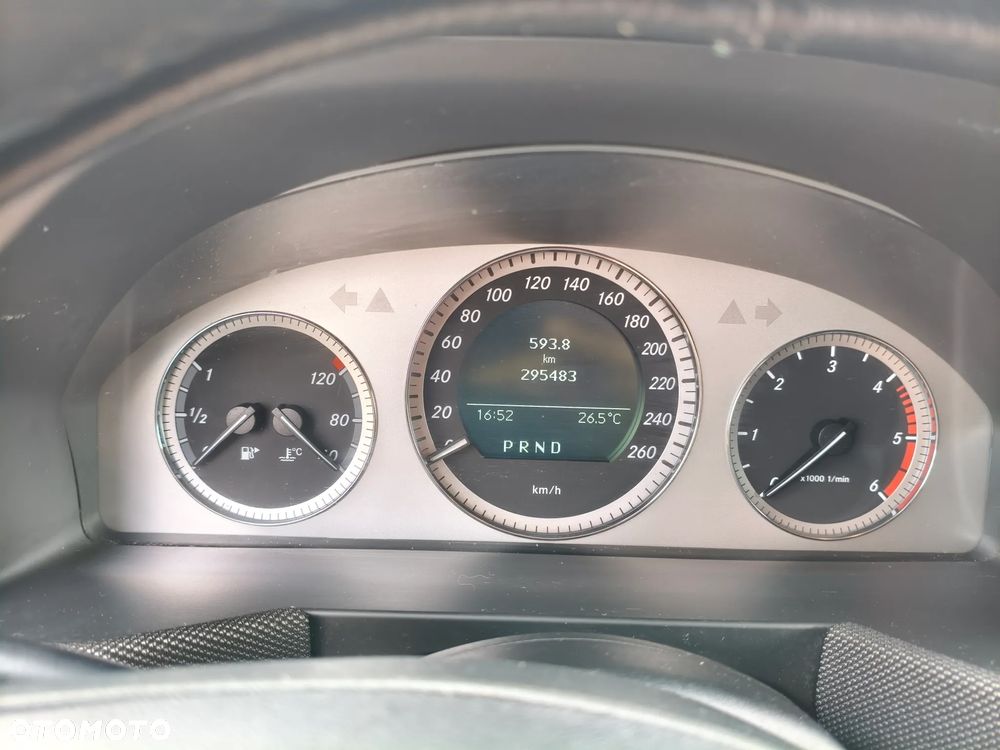 Mercedes-Benz GLK 220 CDI (BlueEFFICIENCY) 7G-TRONIC - 13