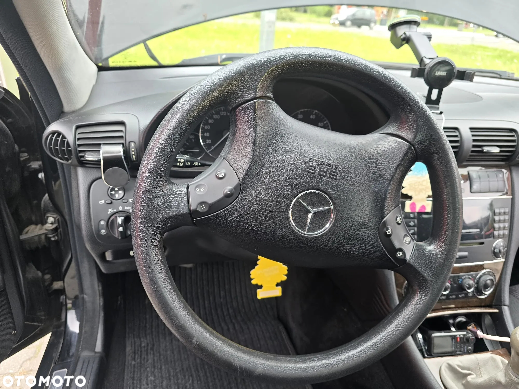 Mercedes-Benz Klasa C 180 T Kompressor Classic - 32