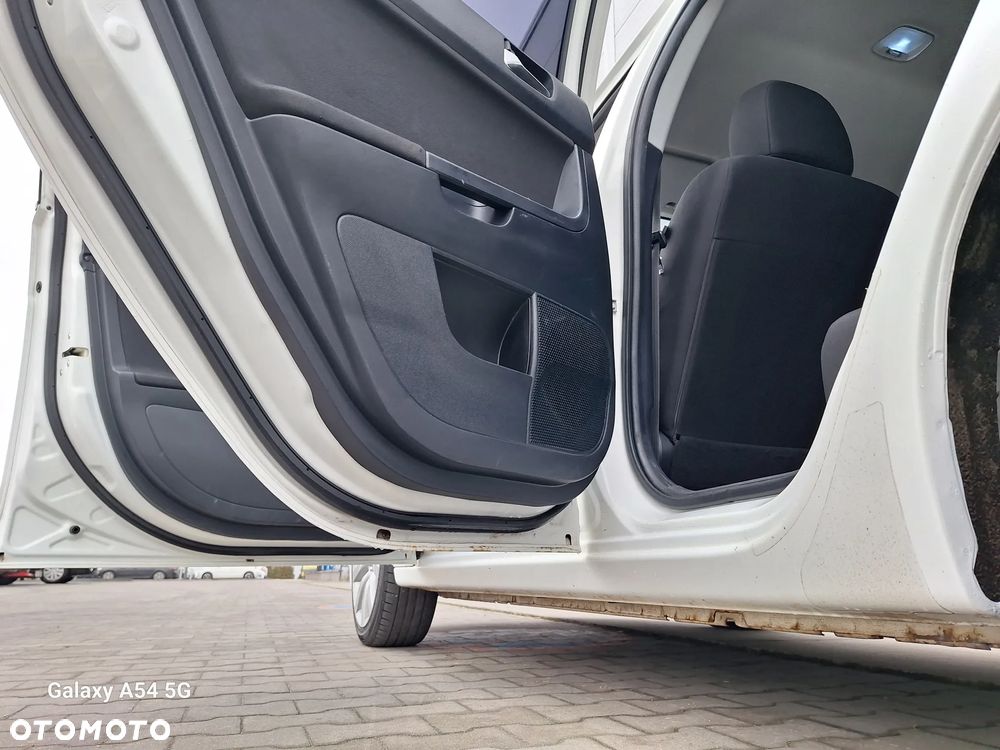 Mitsubishi Lancer 1.5 - 14