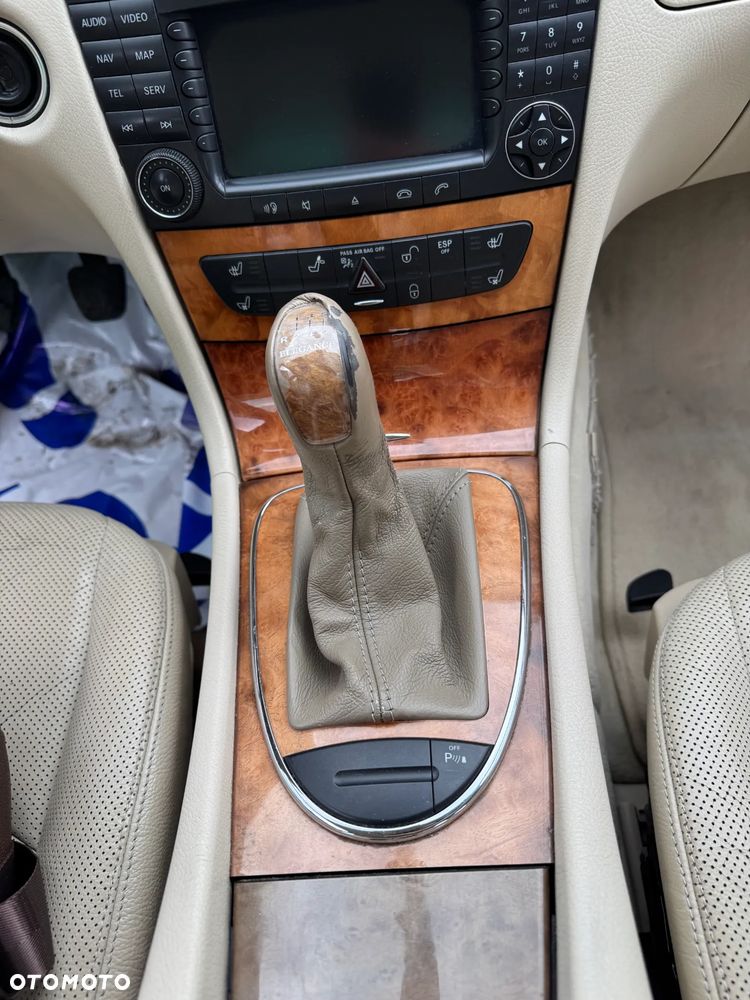 Mercedes-Benz Klasa E 200 Kompressor T Avantgarde - 12
