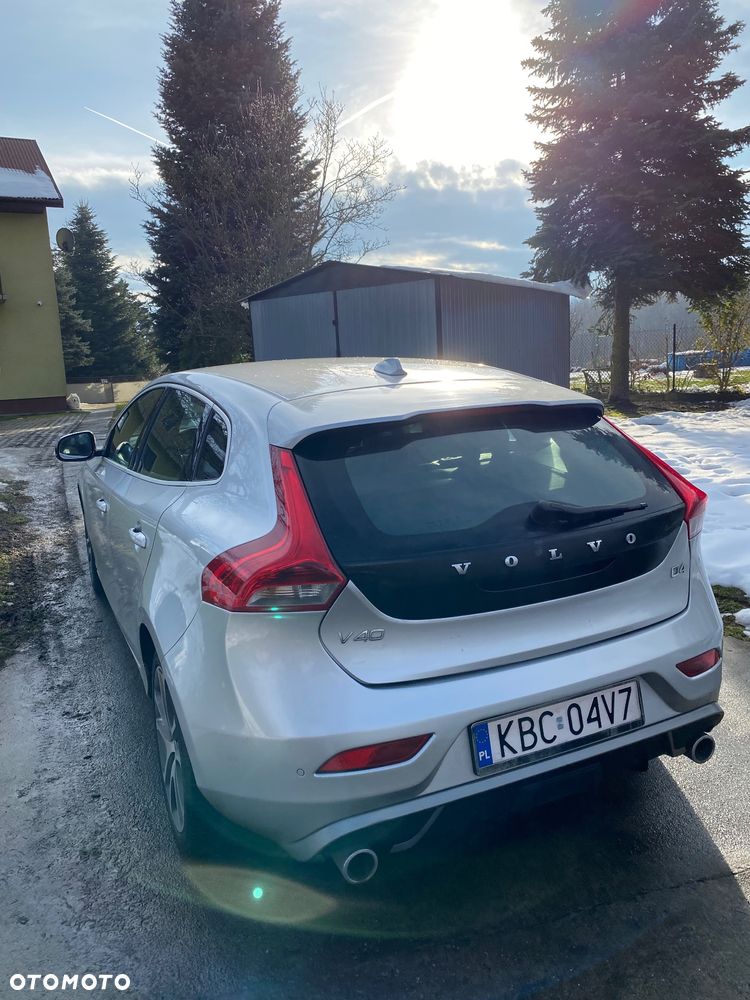 Volvo V40 D4 Drive-E R-Design Summum - 6