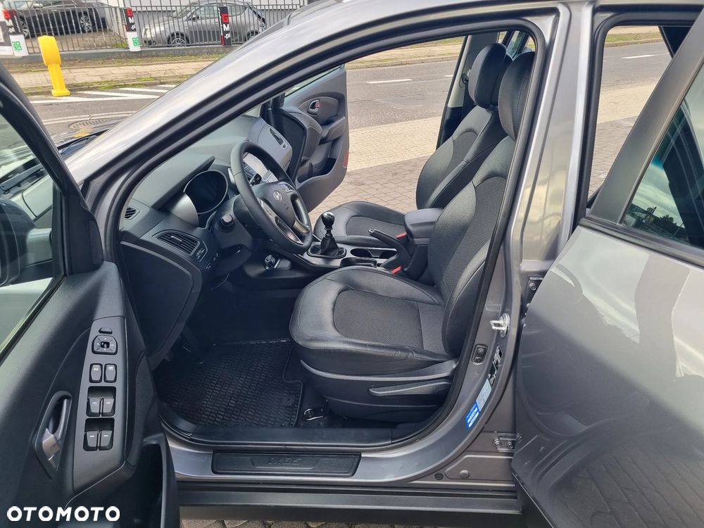Hyundai ix35 1.6 2WD Fifa World Cup Edition - 5