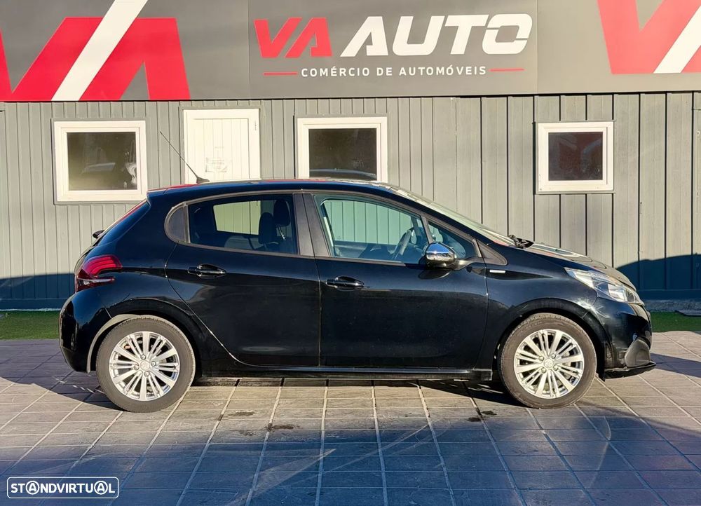 Peugeot 208 1.2 PureTech Style - 5