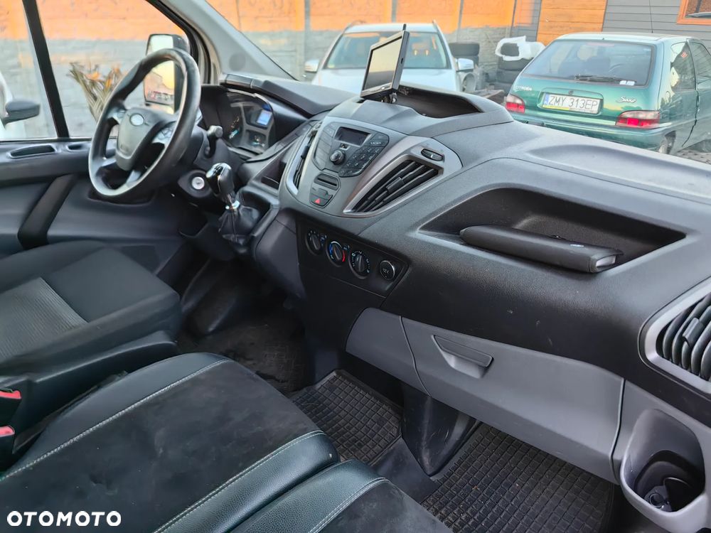 Ford TRANSIT CUSTOM - 5