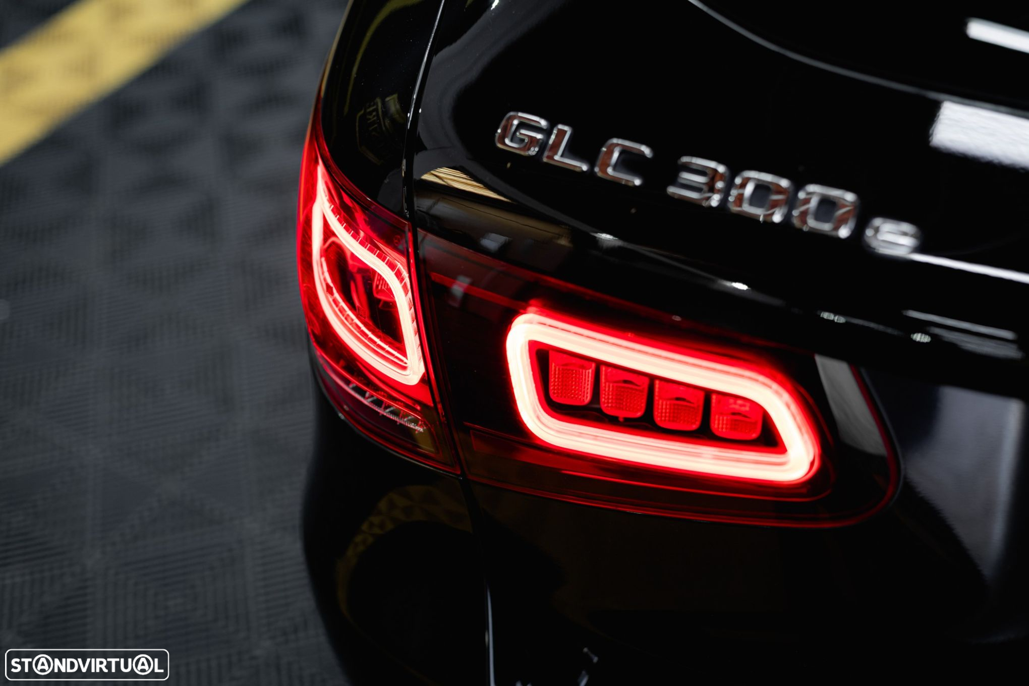 Mercedes-Benz GLC 300 e 4Matic - 10