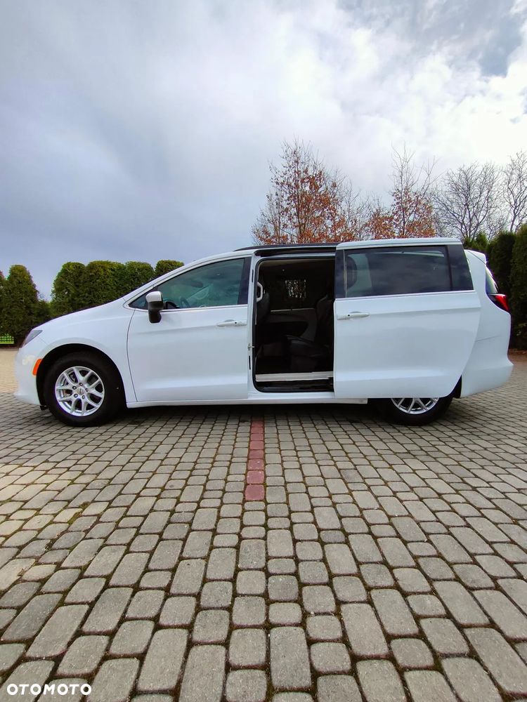 Chrysler Pacifica - 7