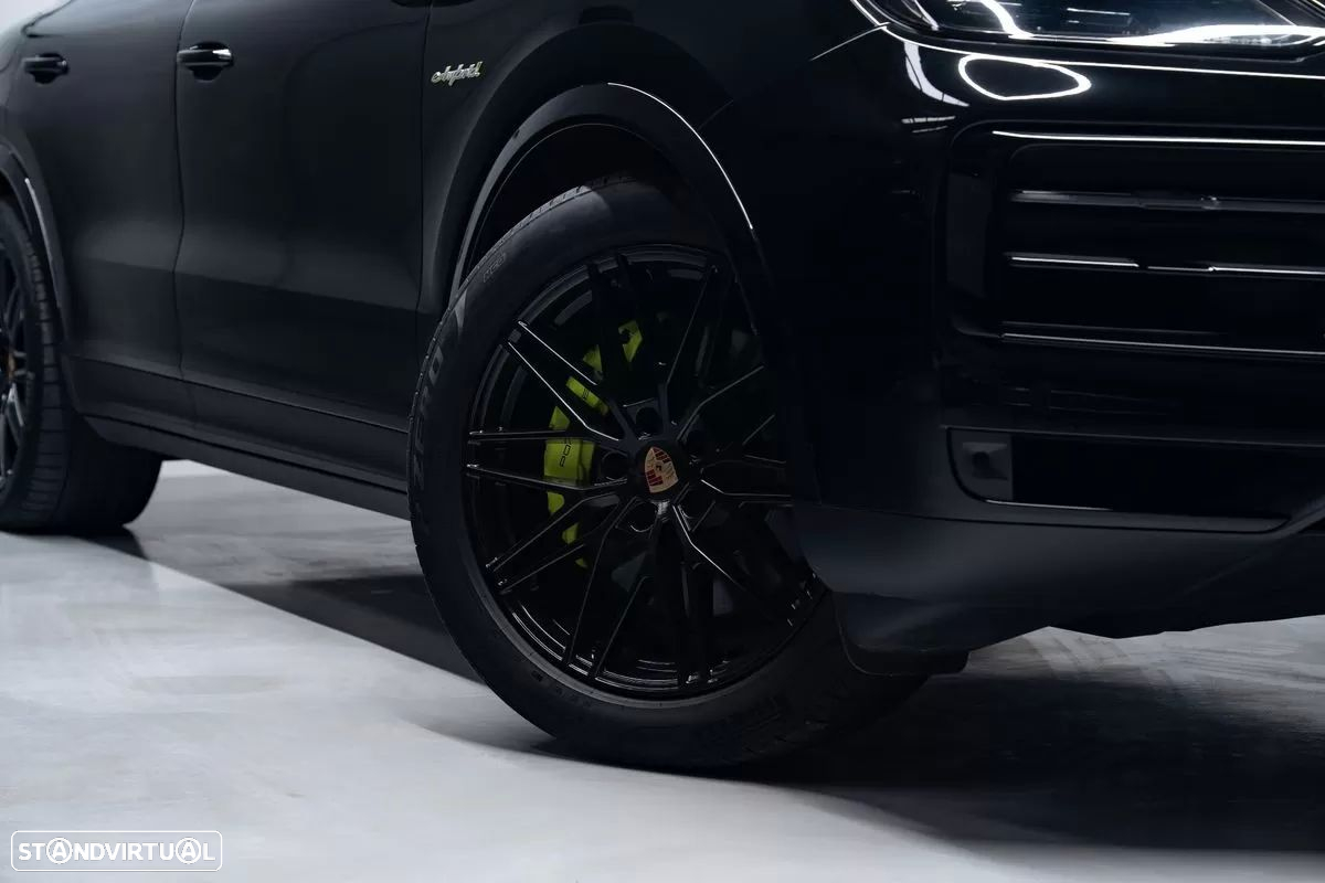Porsche Cayenne Coupé E-Hybrid - 4