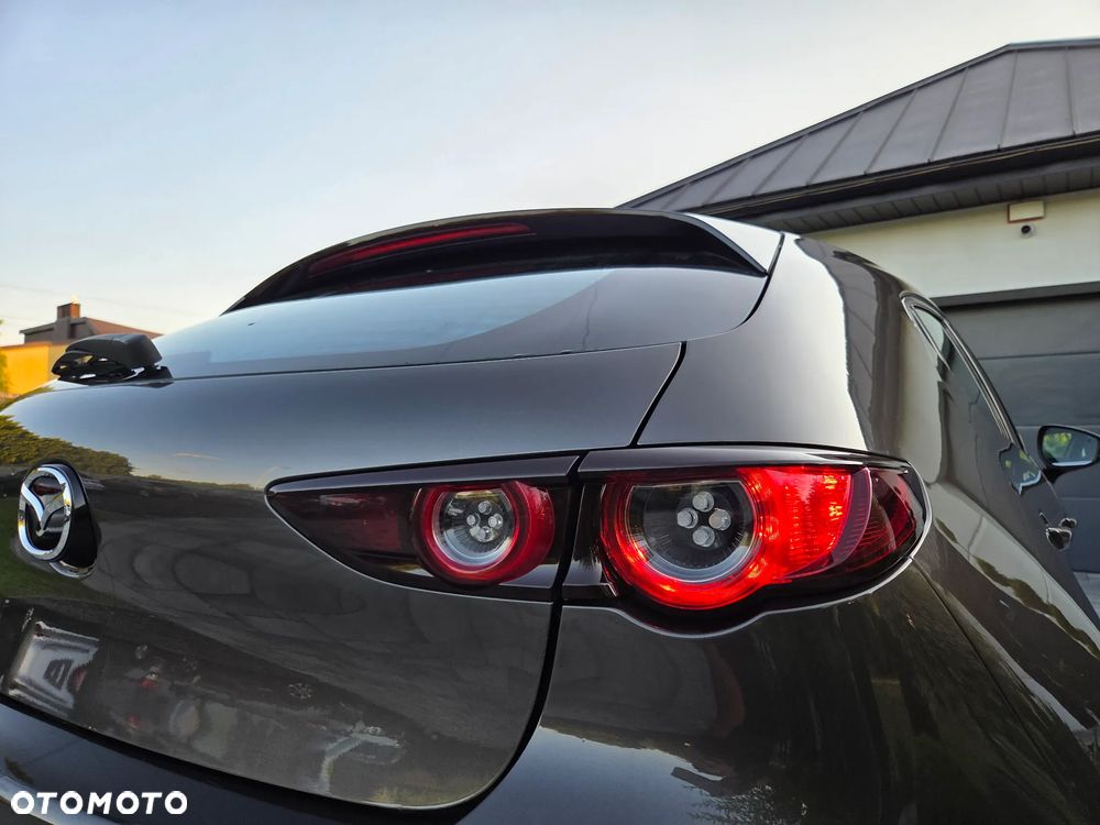 Mazda 3 e-SKYACTIV-G 2.0 M HYBRID DRIVE - 8