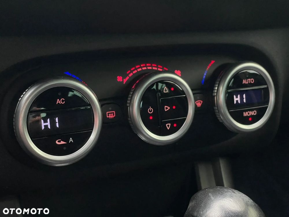 Alfa Romeo Giulietta 1.4 TB MultiAir Exclusive TCT - 13