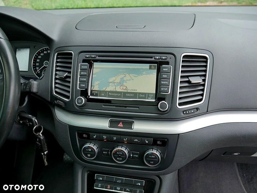 Volkswagen Sharan 2.0 TDI DSG Highline - 7