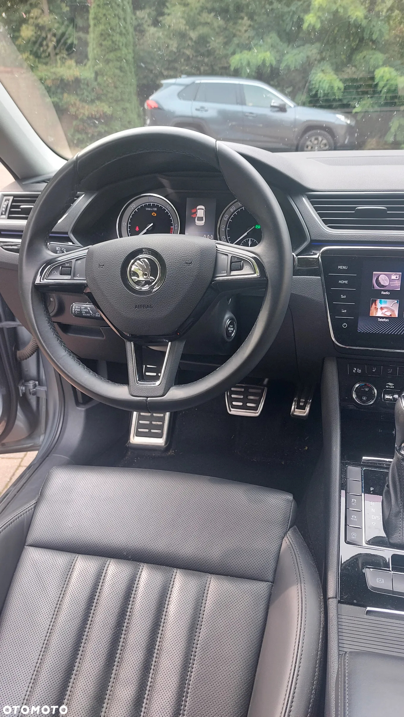 Skoda Superb 2.0 TDI SCR L&K DSG - 4