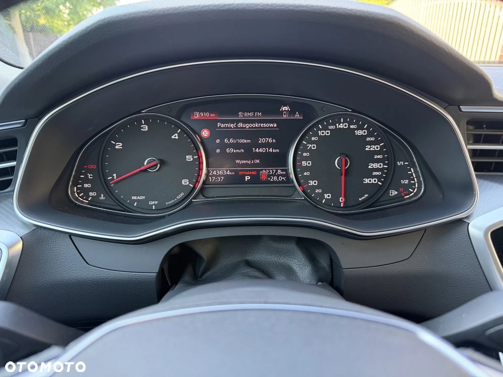Audi A6 Avant - 14