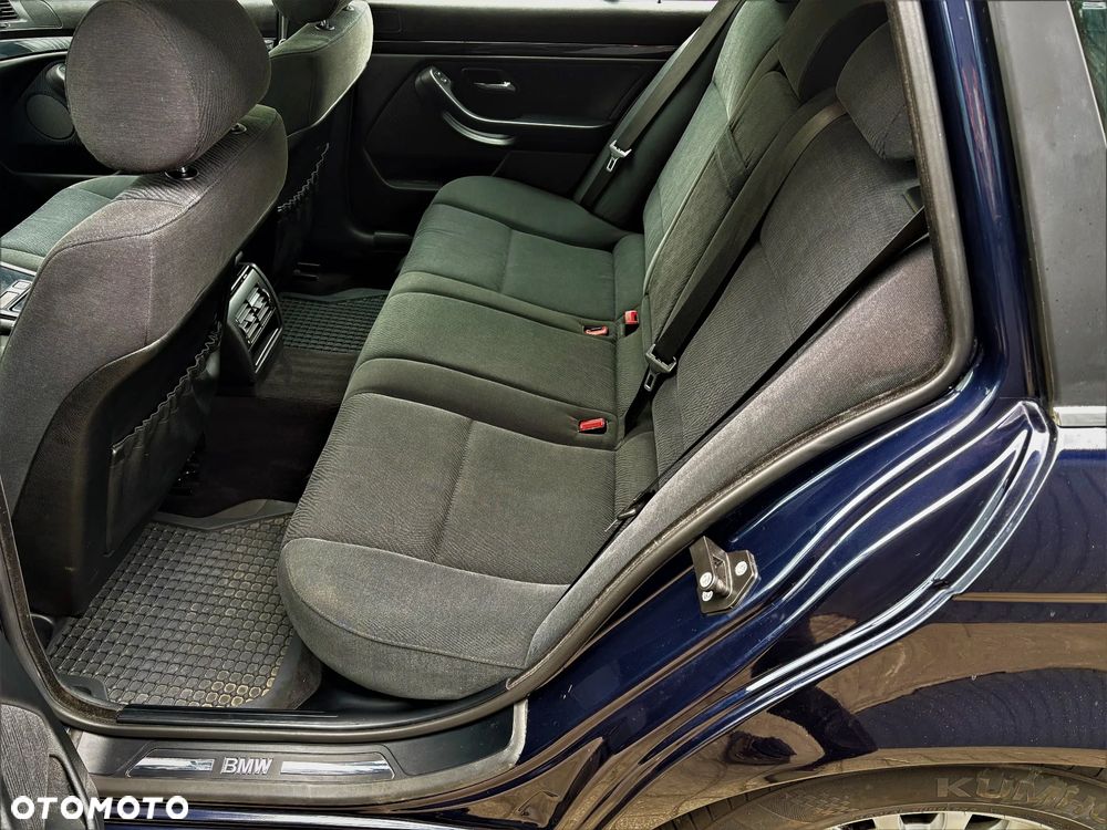 BMW Seria 5 523i - 14