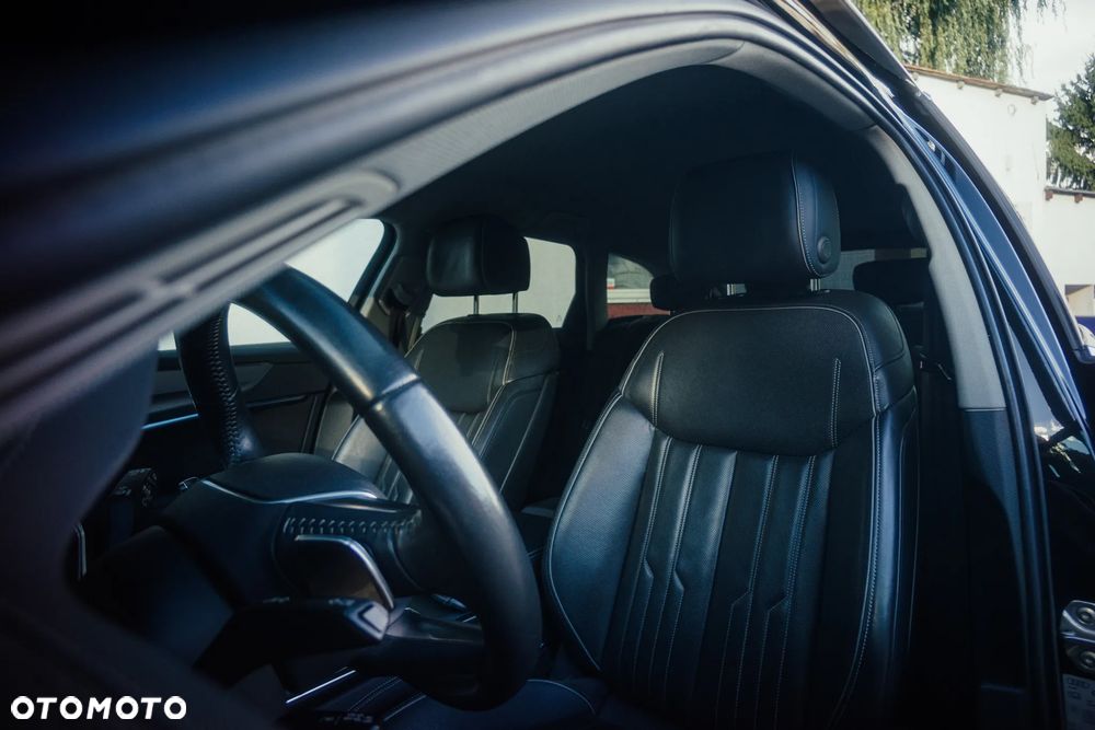 Audi A6 Avant - 16