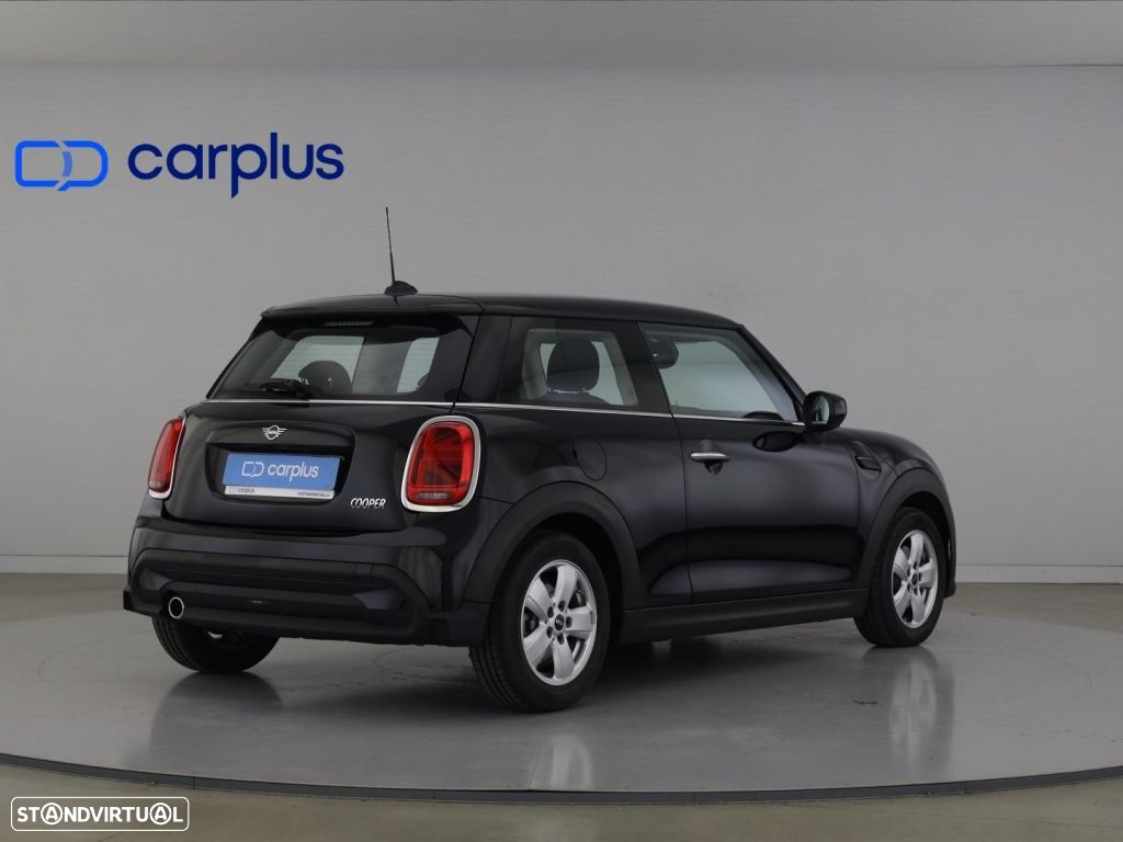 MINI 5 Portas Cooper Premium Essential Auto - 7
