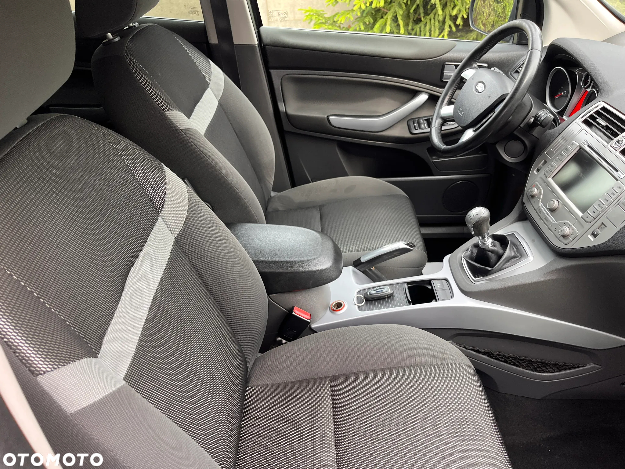 Ford Kuga 2.0 TDCi Titanium - 6