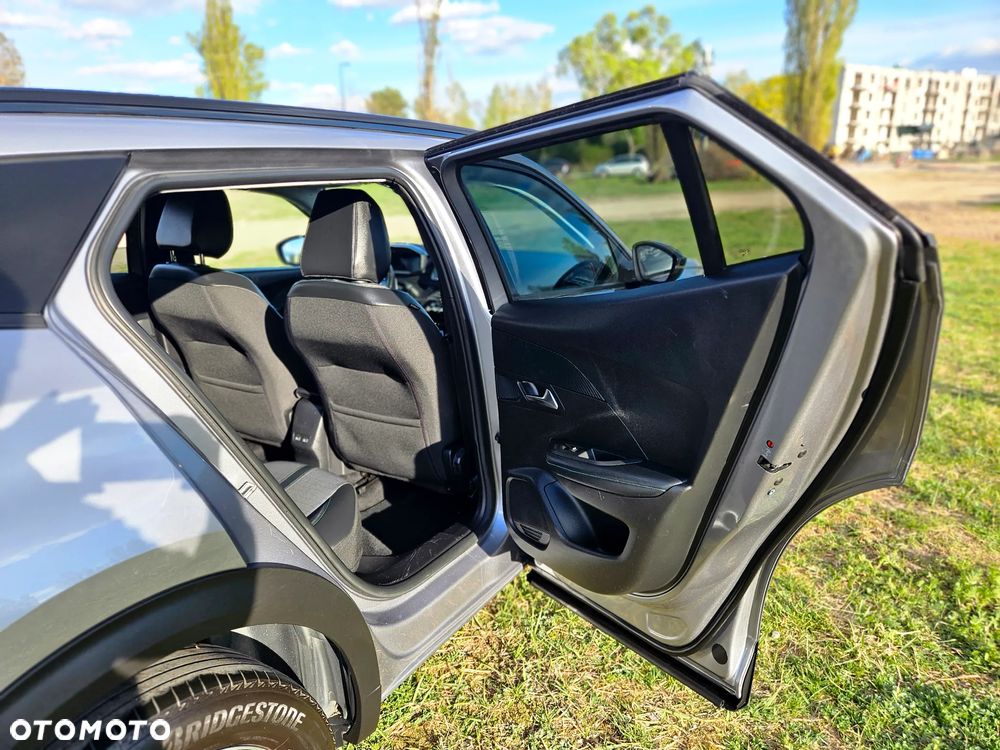 Peugeot 2008 1.5 BlueHDi Allure S&S EAT8 - 19