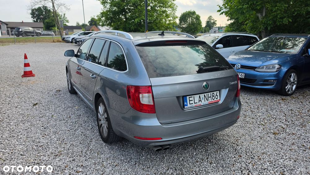 Skoda Superb 2.0 TDI DSG Elegance - 5