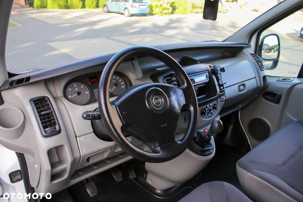 Opel VIVARO - 19