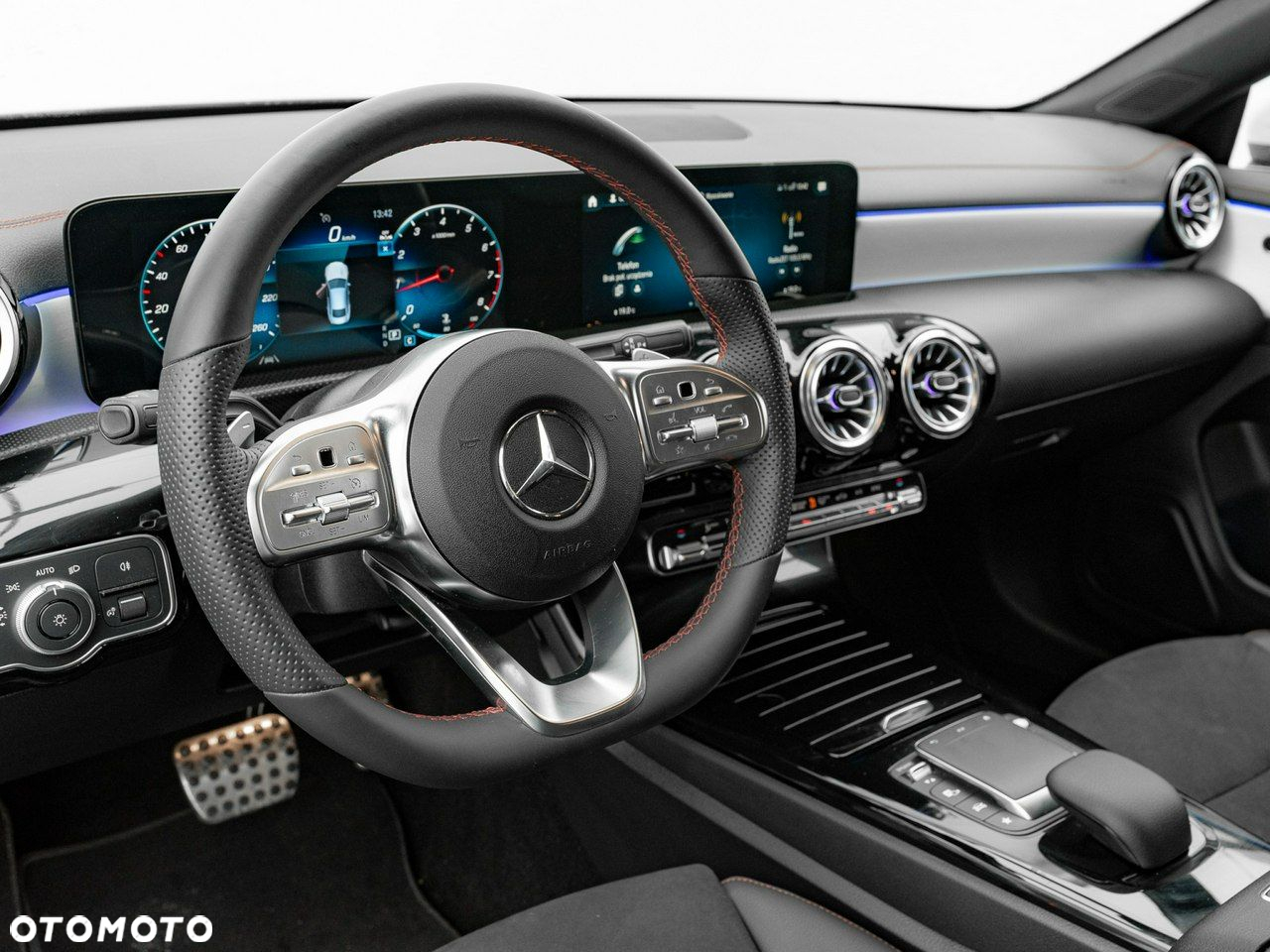 Mercedes-Benz CLA - 7