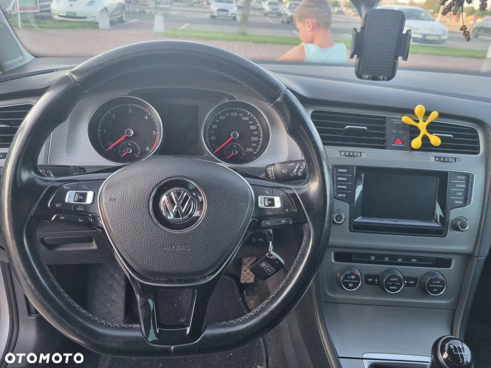 Volkswagen Golf 1.6 TDI BMT Comfortline - 9
