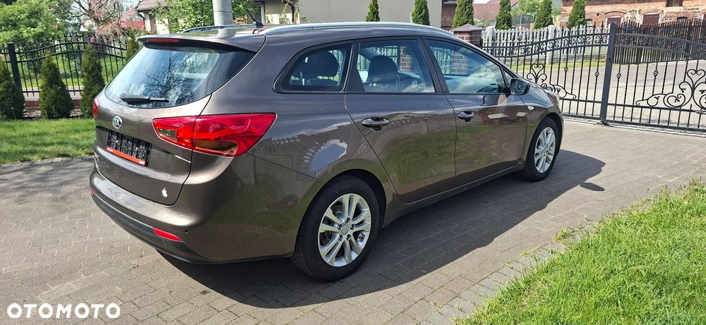 Kia Ceed 1.6 GDI Vision - 20