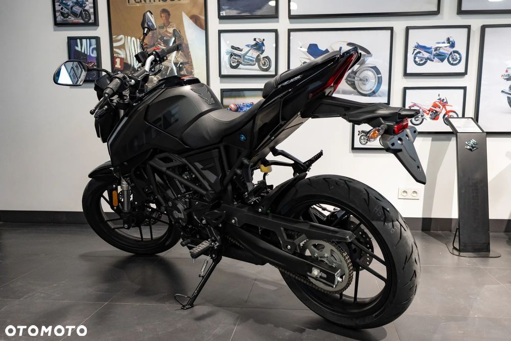 VOGE R125 - 6
