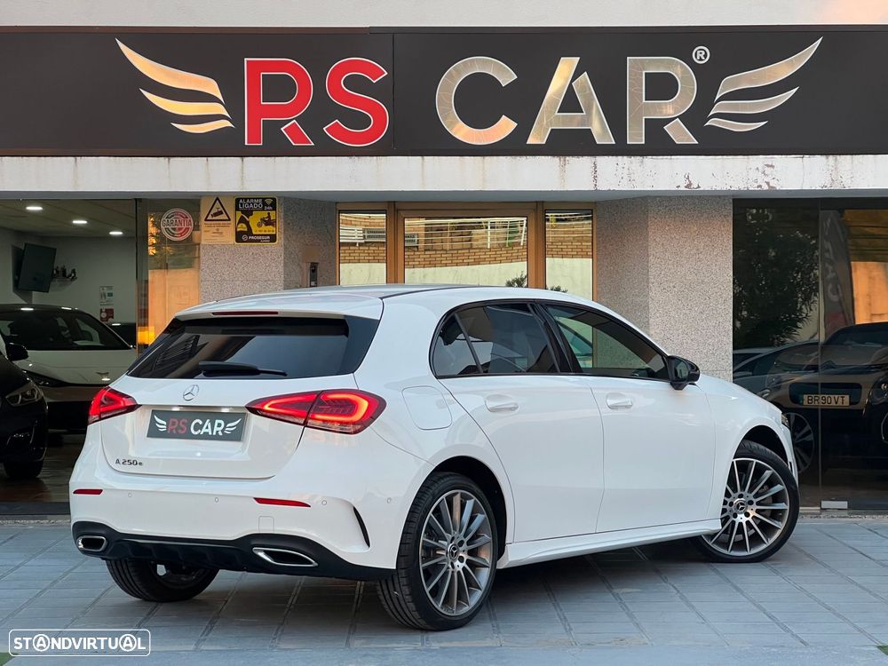 Mercedes-Benz A 250 e AMG Line - 5