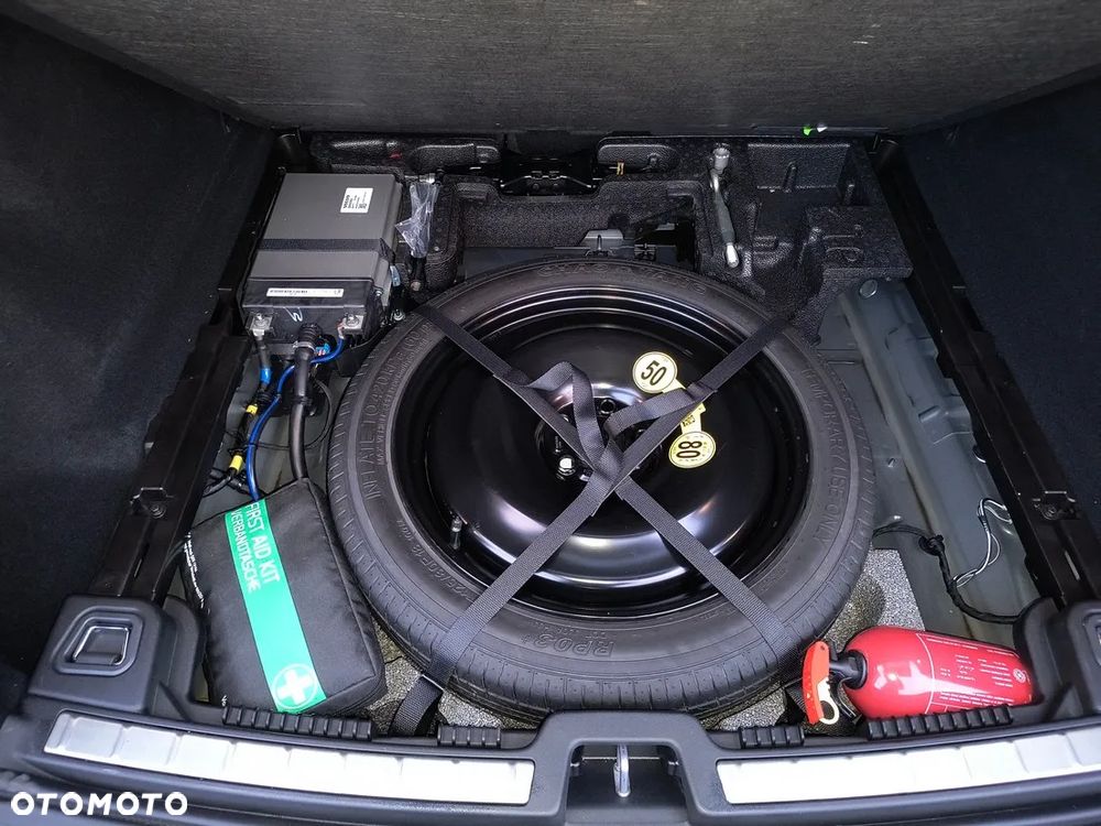 Volvo XC 60 B5 B AWD Plus Black Edition - 37