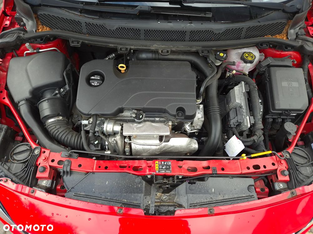 Opel Astra 1.4 T Dynamic S&S - 6